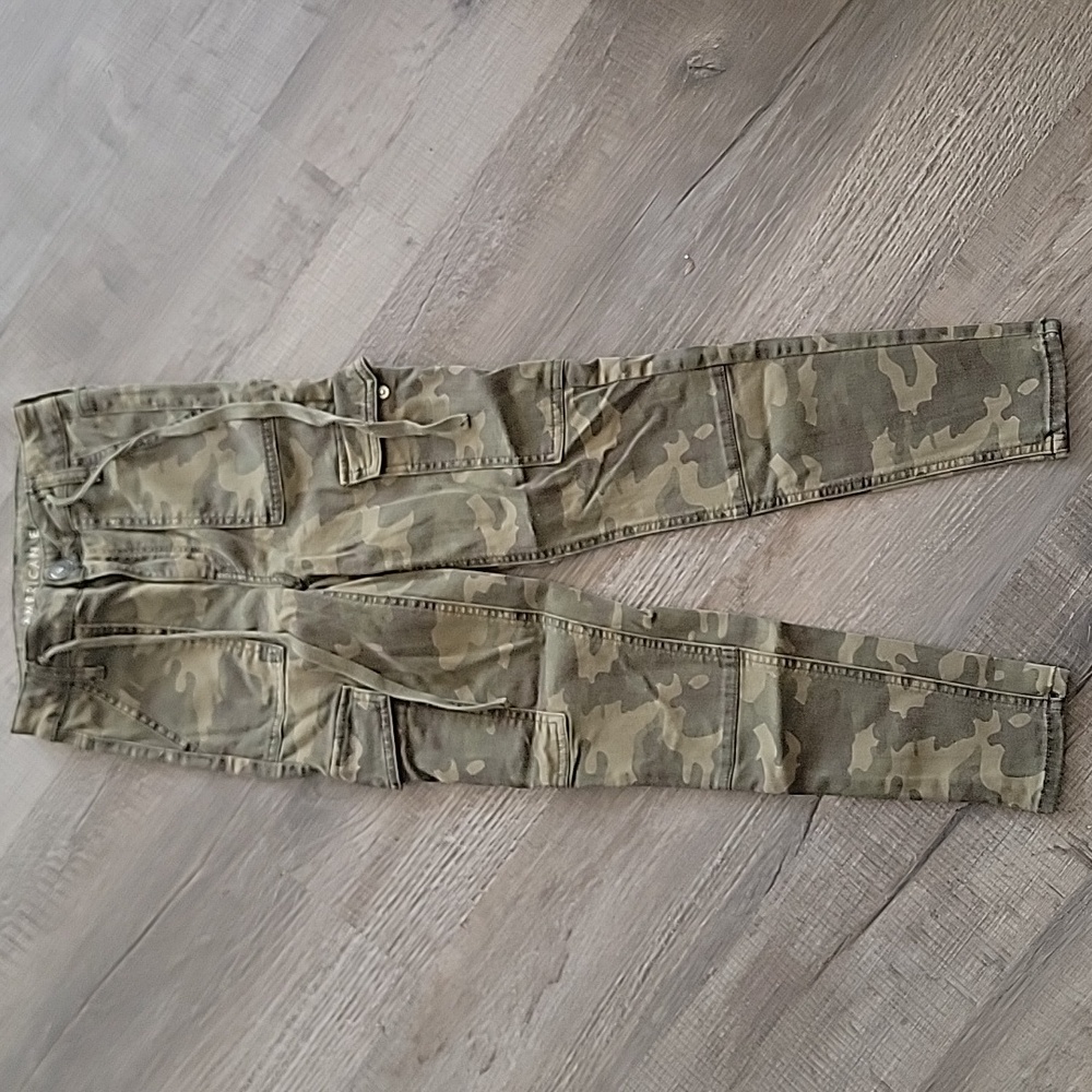 American Eagle Next Level Stretch Super High Rise Jegging Crop size 0 Regular